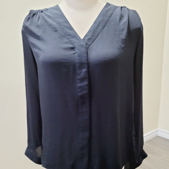 Black long sleeves blouse vneck - Picture 3 of 8
